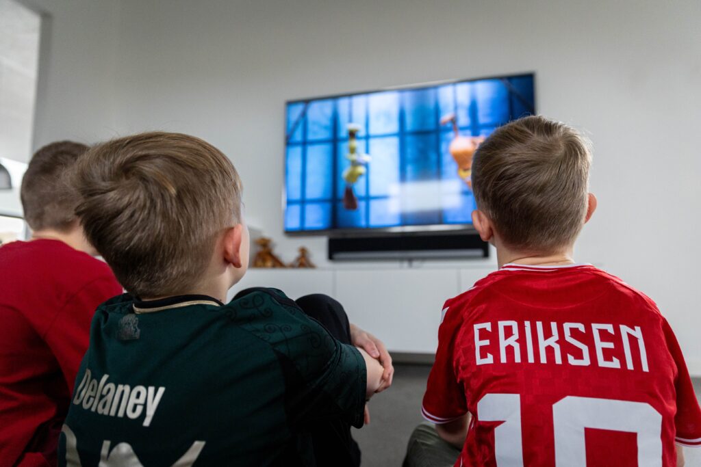 Børn ser TV